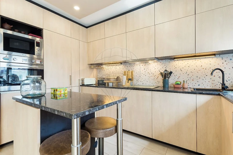 Apartamento T2 para Venda em Póvoa de Santa Iria e Forte da Casa Foto 3