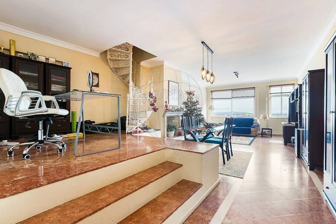 Apartamento T3 para Venda em Arroios Foto 4