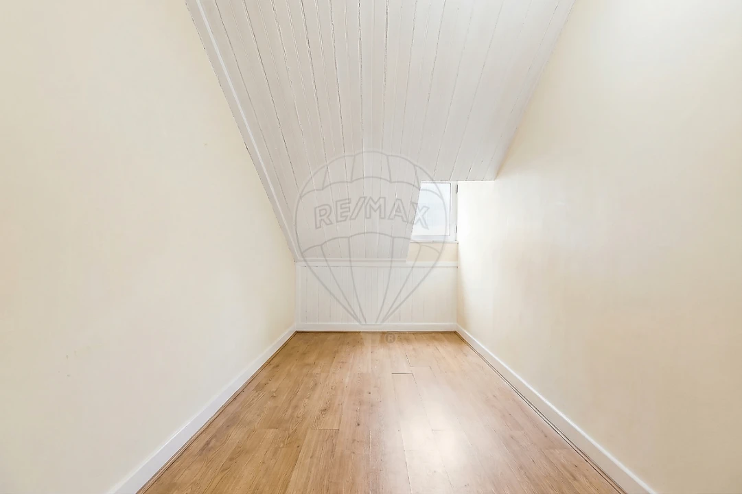 Apartamento T3 para Venda em Areeiro Foto 1