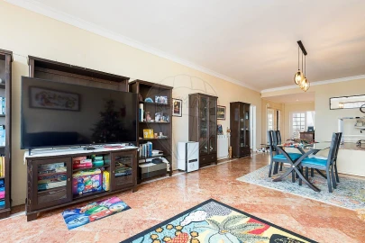 Apartamento T3 para Venda em Arroios