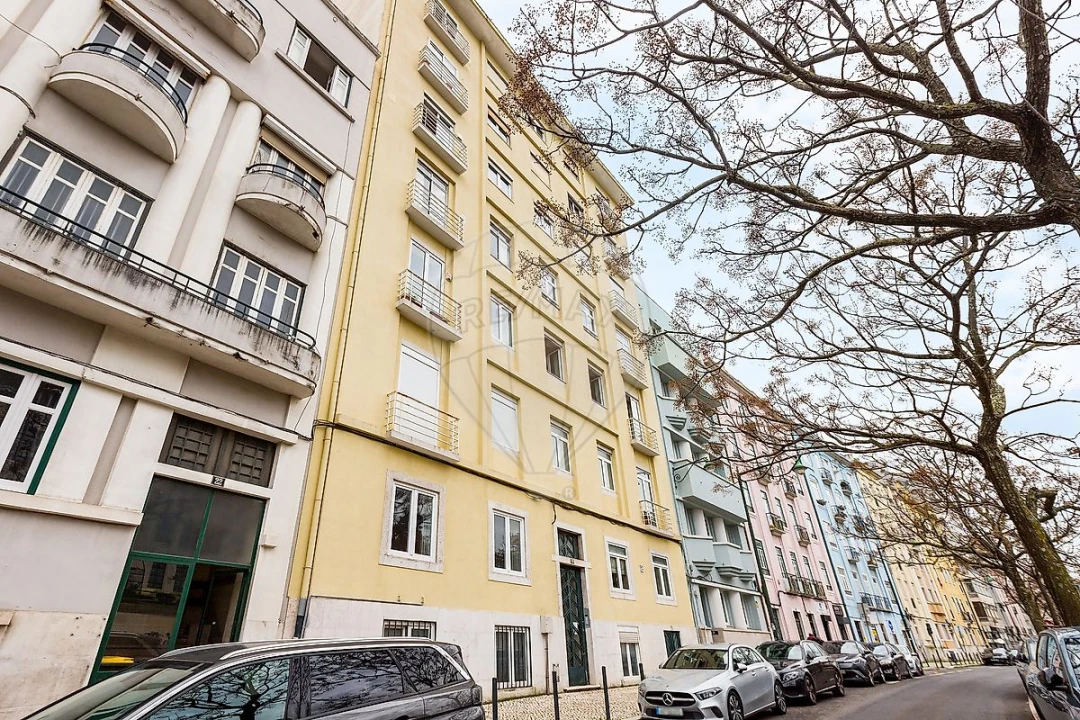 Apartamento T3 para Venda em Arroios Foto 1