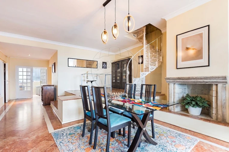 Apartamento T3 para Venda em Areeiro Foto 3