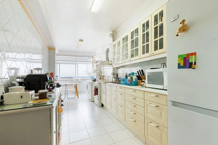 Apartamento T3 para Venda em Arroios Foto 11