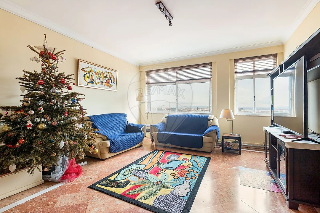Apartamento T3 para Venda em Arroios Foto 7