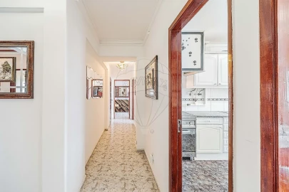 Apartamento T3 para Venda em Agualva e Mira-Sintra