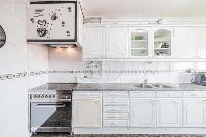 Apartamento T3 para Venda em Agualva e Mira-Sintra