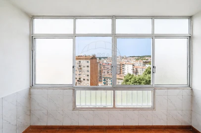 Apartamento T3 para Venda em Agualva e Mira-Sintra