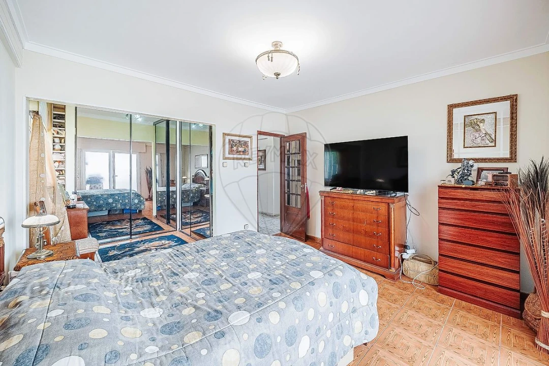 Apartamento T3 para Venda em Agualva e Mira-Sintra Foto 18
