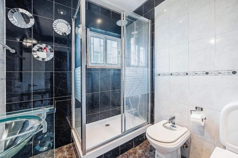 Apartamento T3 para Venda em Agualva e Mira-Sintra Foto 13