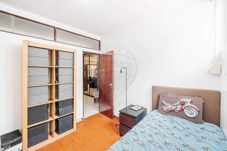 Apartamento T3 para Venda em Agualva e Mira-Sintra Foto 21