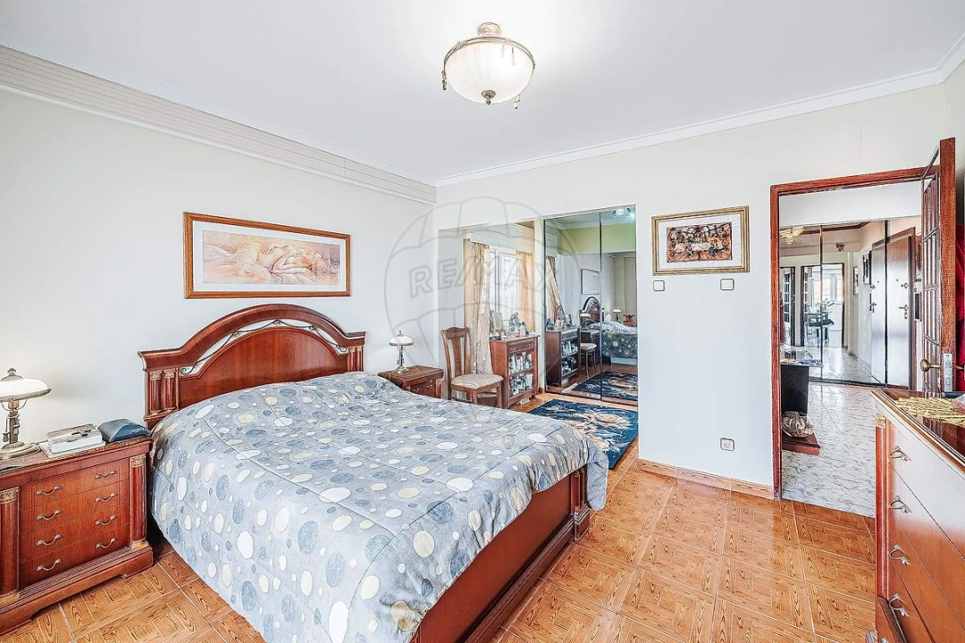 Apartamento T3 para Venda em Agualva e Mira-Sintra Foto 19