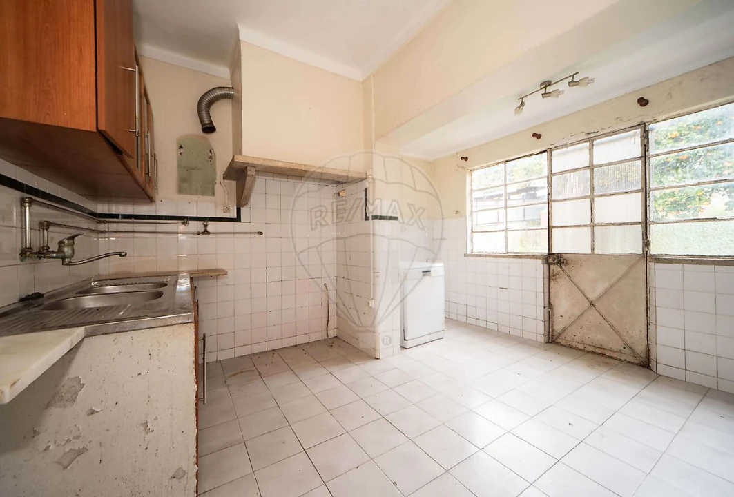 Moradia T4 para Venda em Camarate, Unhos e Apelação Foto 15