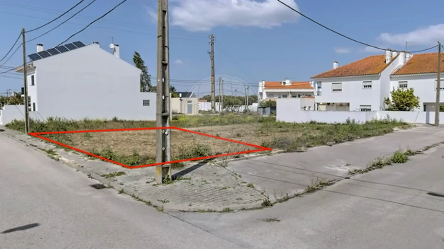 Terreno para Venda em Sarilhos Grandes Foto 3