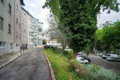 Apartamento T4 para Venda em Venteira