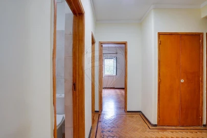 Apartamento T4 para Venda em Venteira