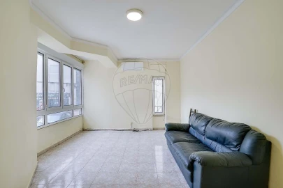 Apartamento T4 para Venda em Venteira