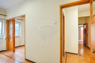 Apartamento T4 para Venda em Venteira