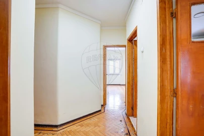 Apartamento T4 para Venda em Venteira
