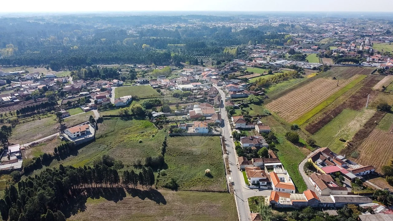 Terreno para Venda em Requeixo, Nossa Senhora de Fátima e Nariz Foto 9