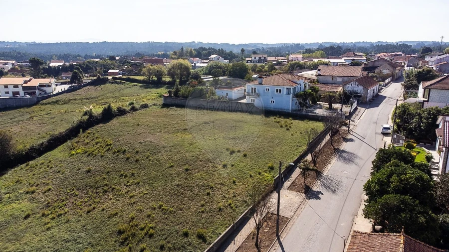 Terreno para Venda em Requeixo, Nossa Senhora de Fátima e Nariz Foto 2
