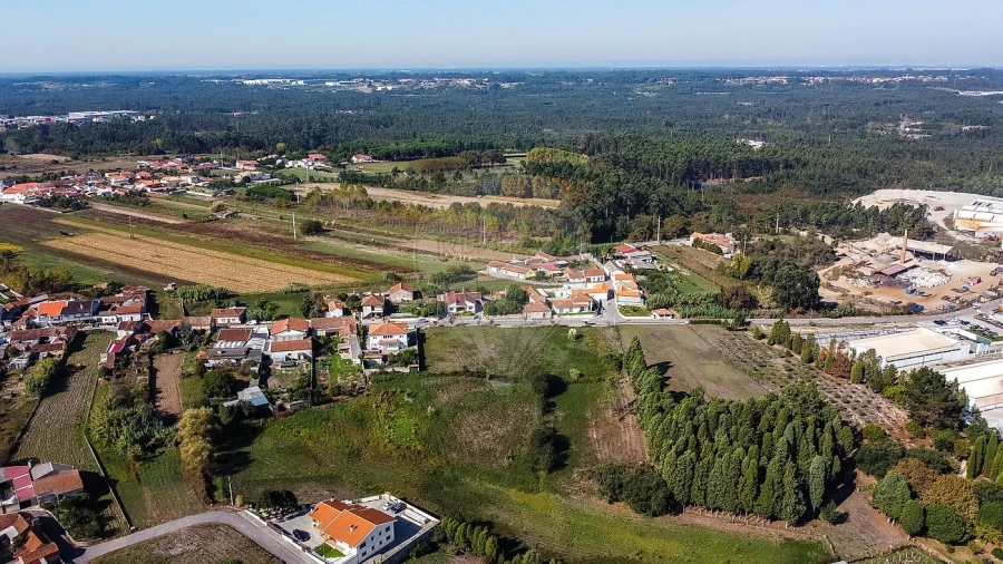 Terreno para Venda em Requeixo, Nossa Senhora de Fátima e Nariz Foto 5