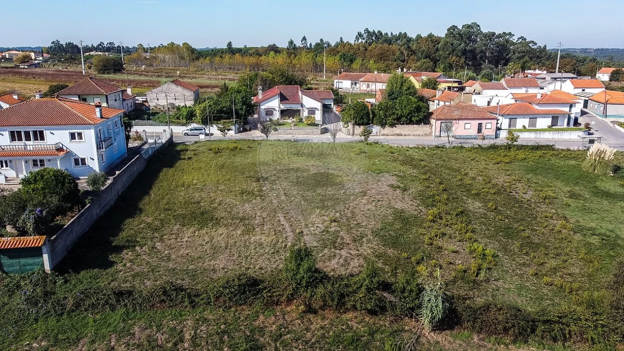 Terreno para Venda em Requeixo, Nossa Senhora de Fátima e Nariz Foto 3