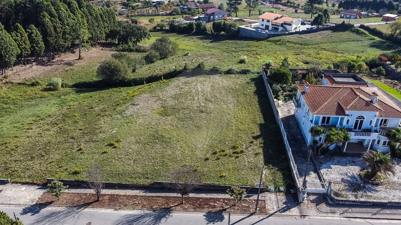 Terreno para Venda em Requeixo, Nossa Senhora de Fátima e Nariz Foto 12