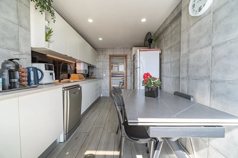 Apartamento T3 para Venda em Santa Joana Foto 8