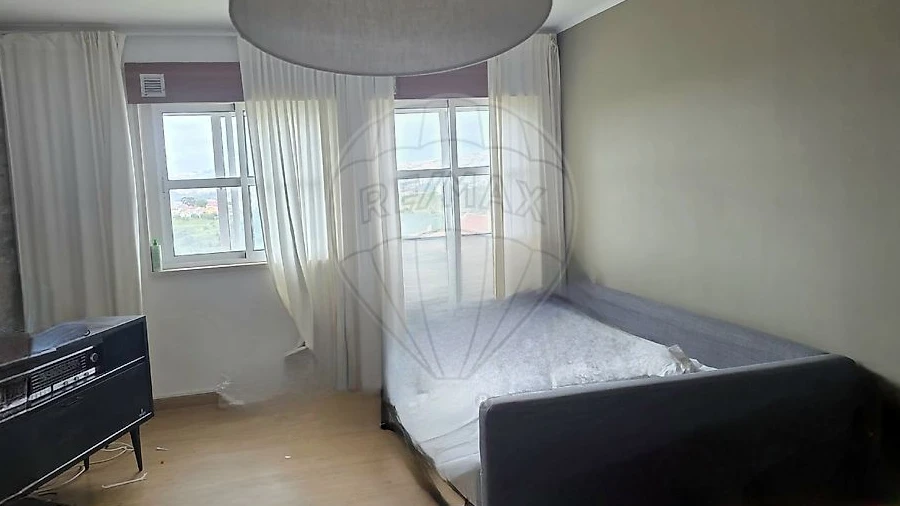 Apartamento T2 para Arrendamento em Santa Clara