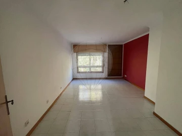 Apartamento T1 para Venda em O. Azeméis, Riba-Ul, Ul, Macinhata Seixa, Madail