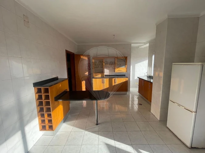 Apartamento T1 para Venda em O. Azeméis, Riba-Ul, Ul, Macinhata Seixa, Madail Foto 2