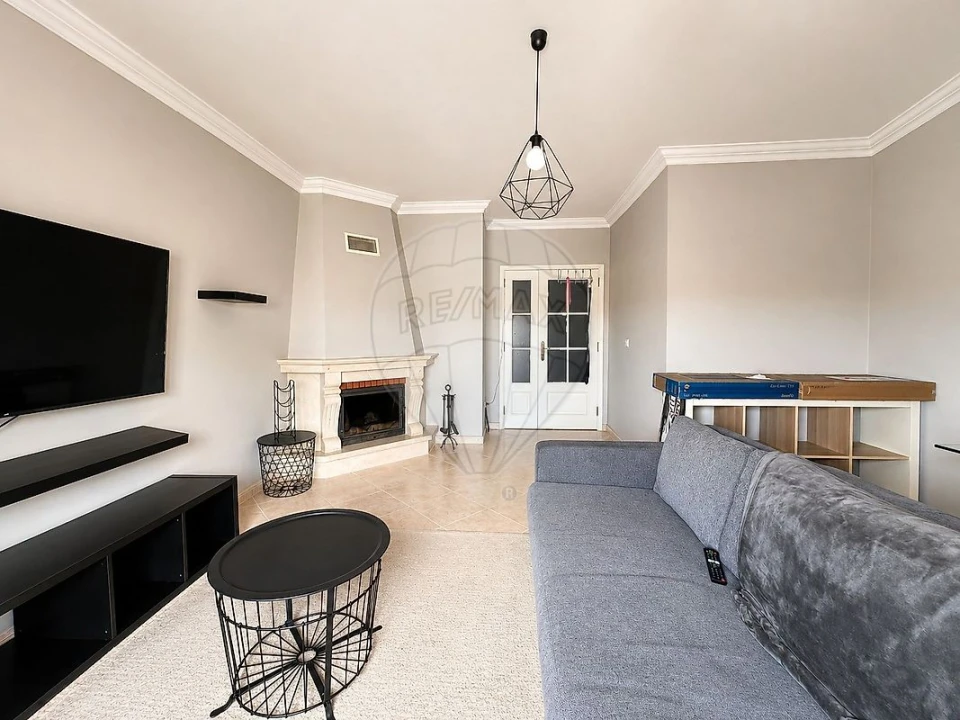 Apartamento T3 para Venda em Benavente Foto 2
