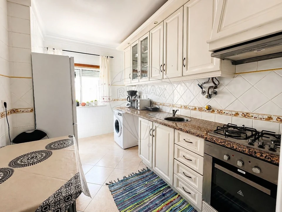 Apartamento T3 para Venda em Benavente Foto 3