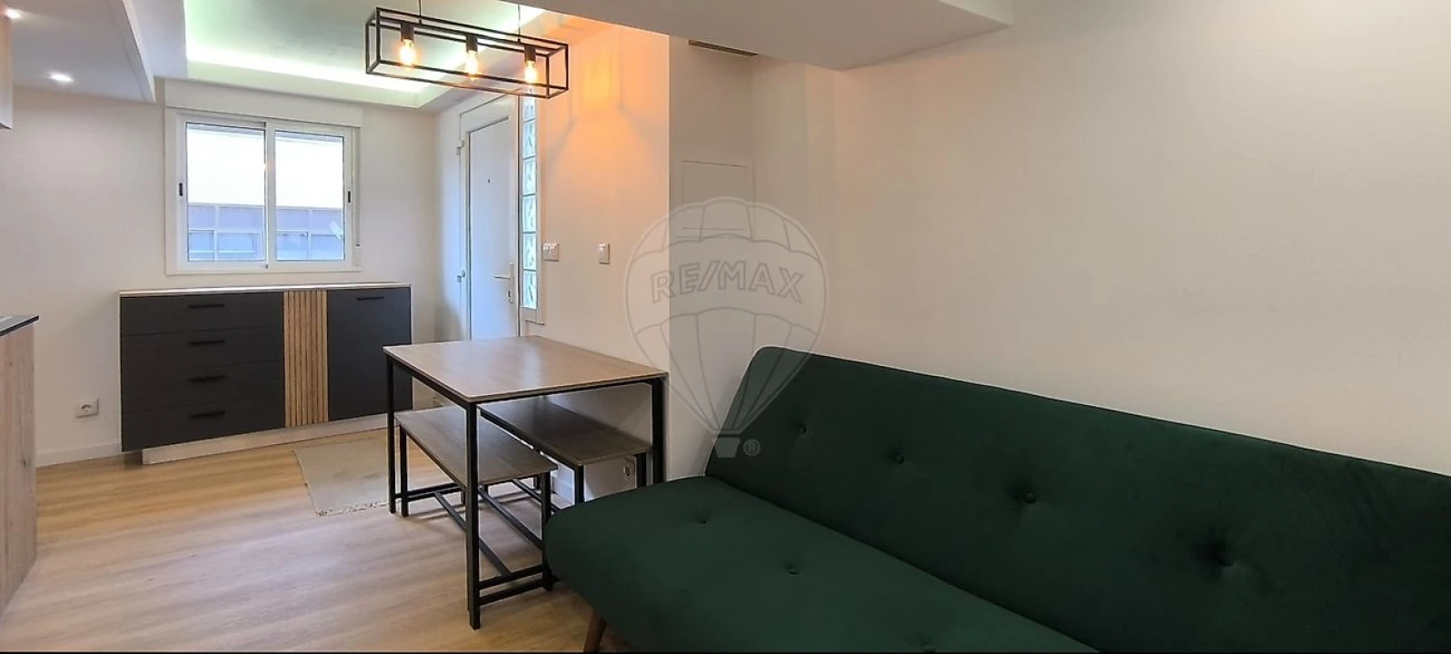 Armazém para Arrendamento em Santo Antonio dos Olivais Foto 7