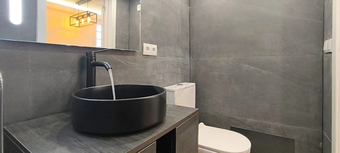Armazém para Arrendamento em Santo Antonio dos Olivais Foto 6