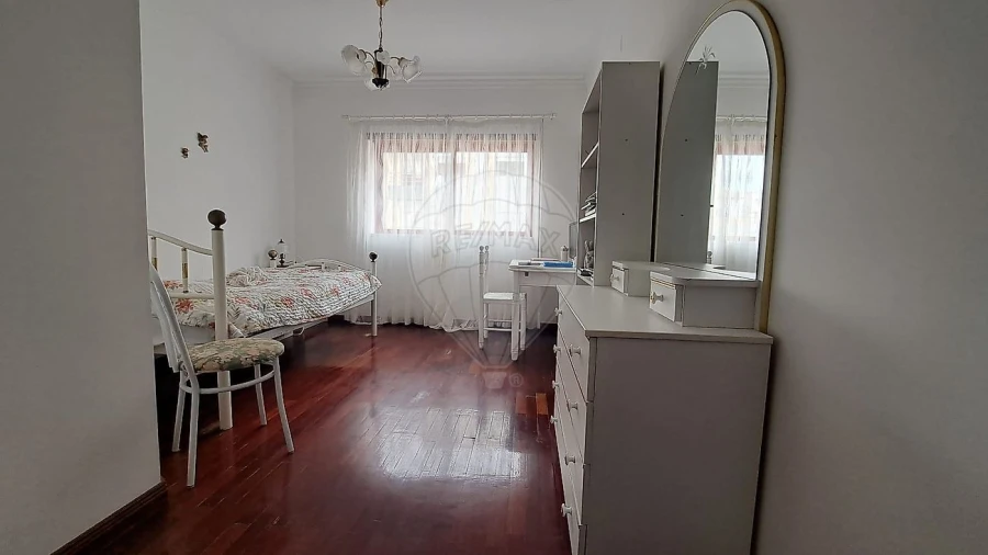Apartamento T1 para Venda em Buarcos Foto 11