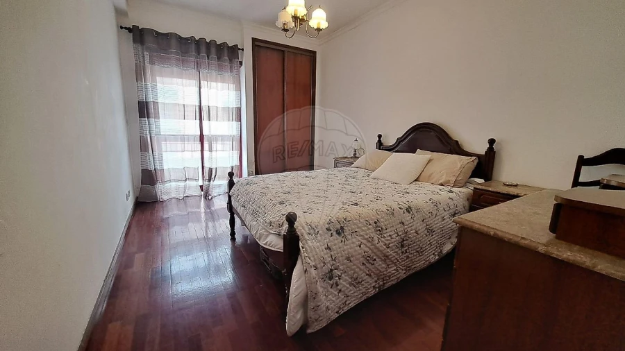 Apartamento T1 para Venda em Buarcos Foto 9
