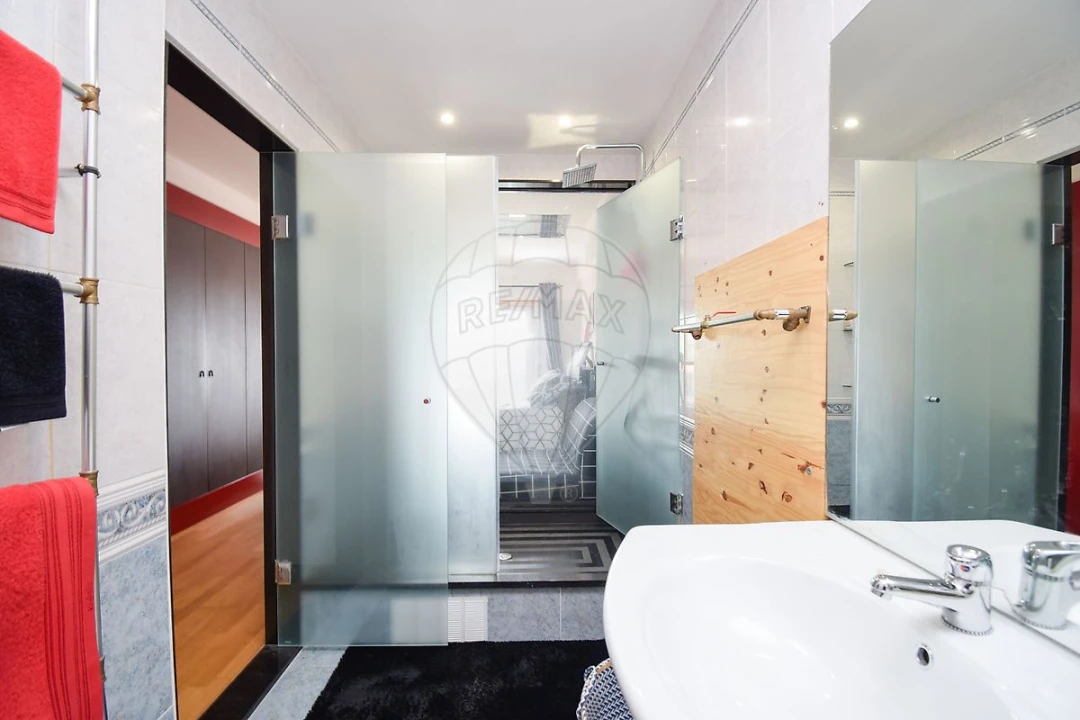 Apartamento T3 para Venda em Vila Franca de Xira Foto 4