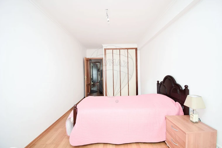 Apartamento T3 para Venda em Vila Franca de Xira Foto 31
