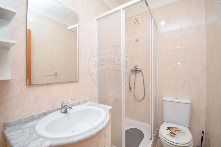 Apartamento T3 para Venda em Vila Franca de Xira Foto 9