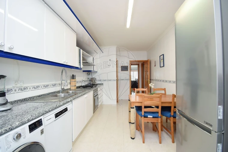 Apartamento T3 para Venda em Vila Franca de Xira Foto 16