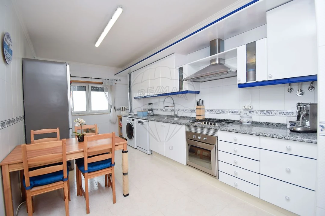 Apartamento T3 para Venda em Vila Franca de Xira Foto 13