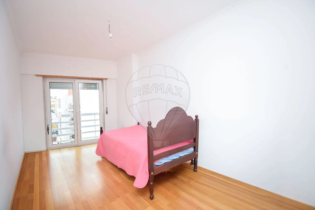 Apartamento T3 para Venda em Vila Franca de Xira Foto 23