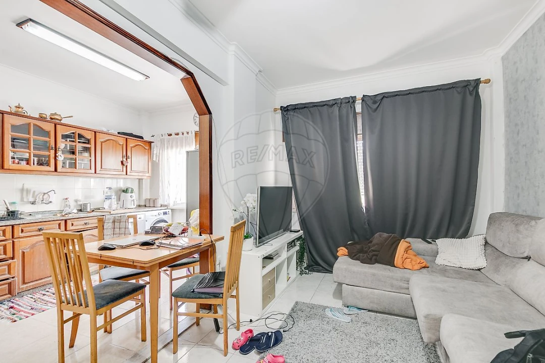 Apartamento T2 para Venda em Cacém e São Marcos Foto 8