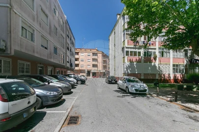 Apartamento T2 para Venda em Cacém e São Marcos