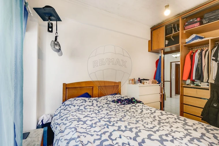 Apartamento T2 para Venda em Cacém e São Marcos Foto 4