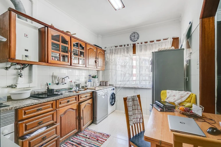 Apartamento T2 para Venda em Cacém e São Marcos Foto 6