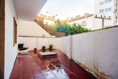Apartamento T2 para Arrendamento em Arroios