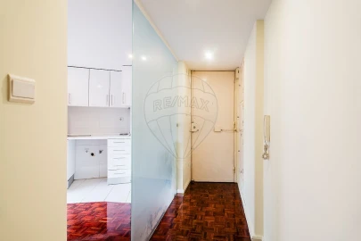 Apartamento T2 para Arrendamento em Arroios