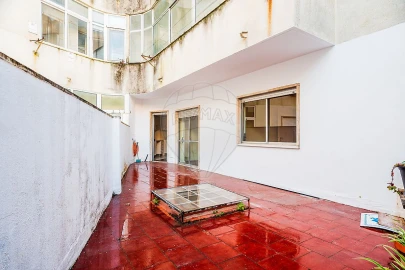 Apartamento T2 para Arrendamento em Arroios